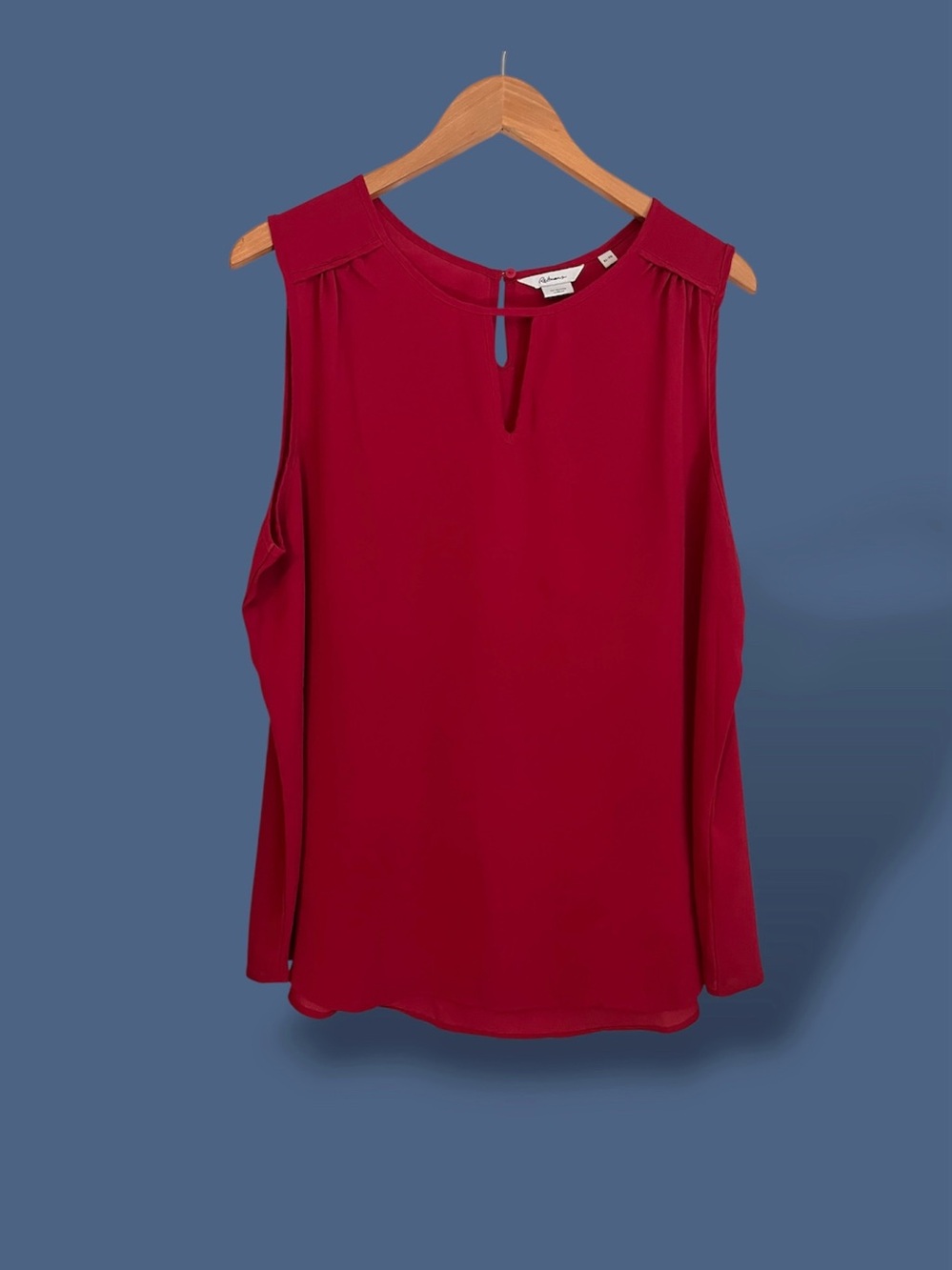Reitmans Red Keyhole Sleeveless Blouse Size XL